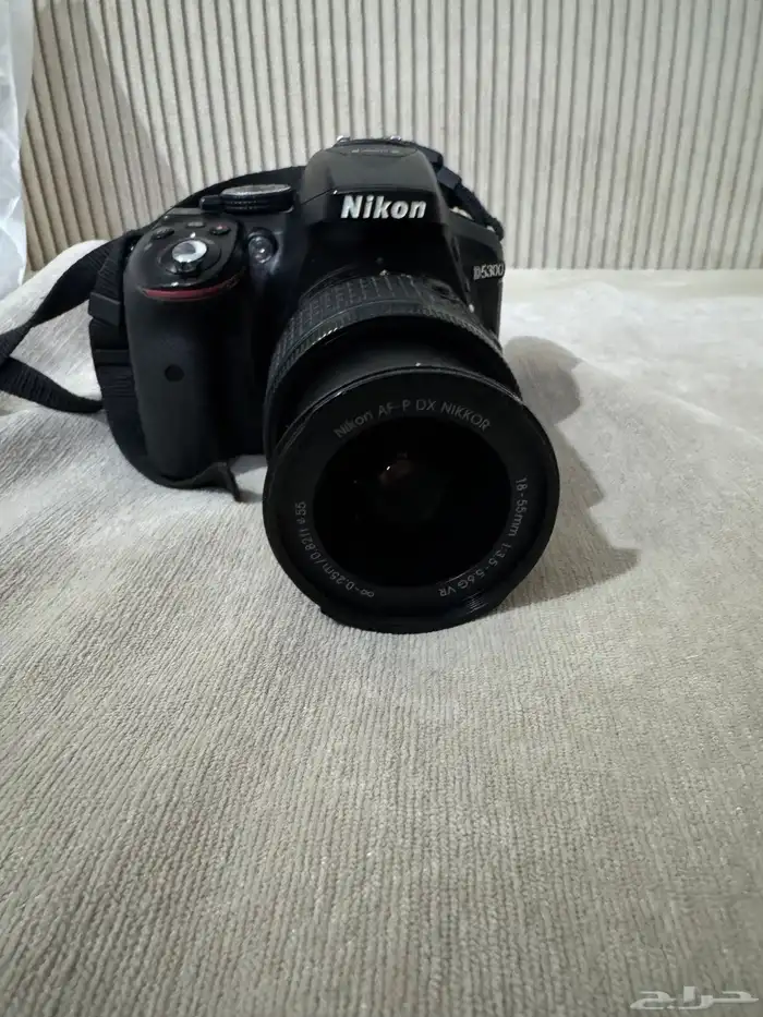 للبيع كاميرا Nikon D5200 1