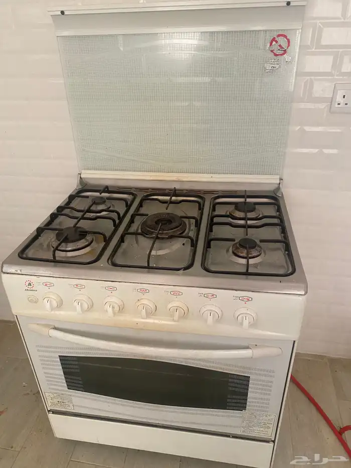 فرن غاز نضيف جدا بحاله ممتازه ما يحتاج تنضيف بس 2