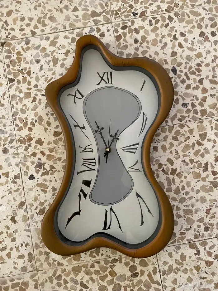 ساعة حايط 0