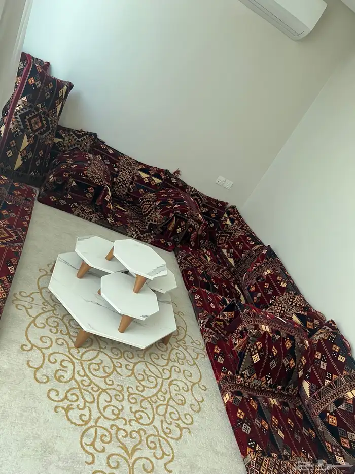طاوله ارضيه سداسيه 1