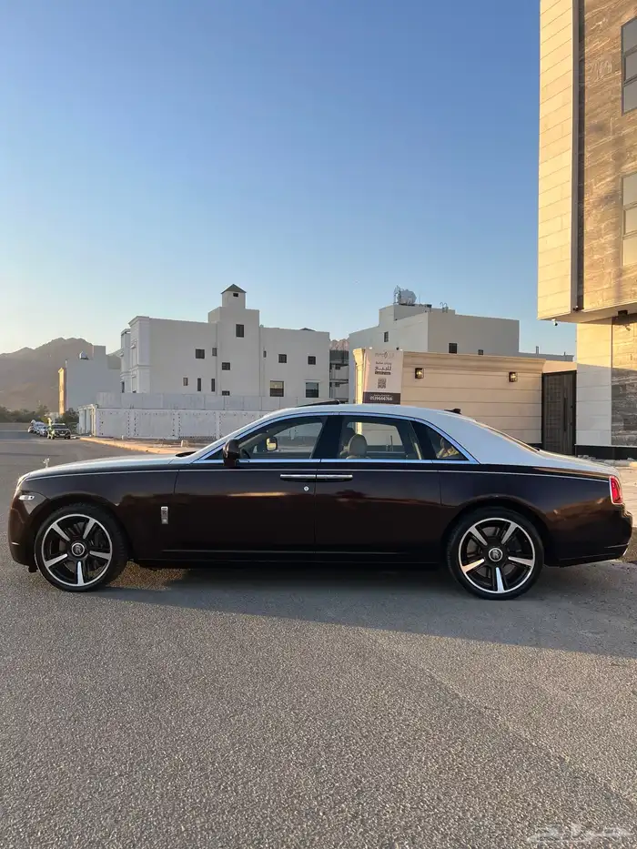 رولز رويس قوست 9