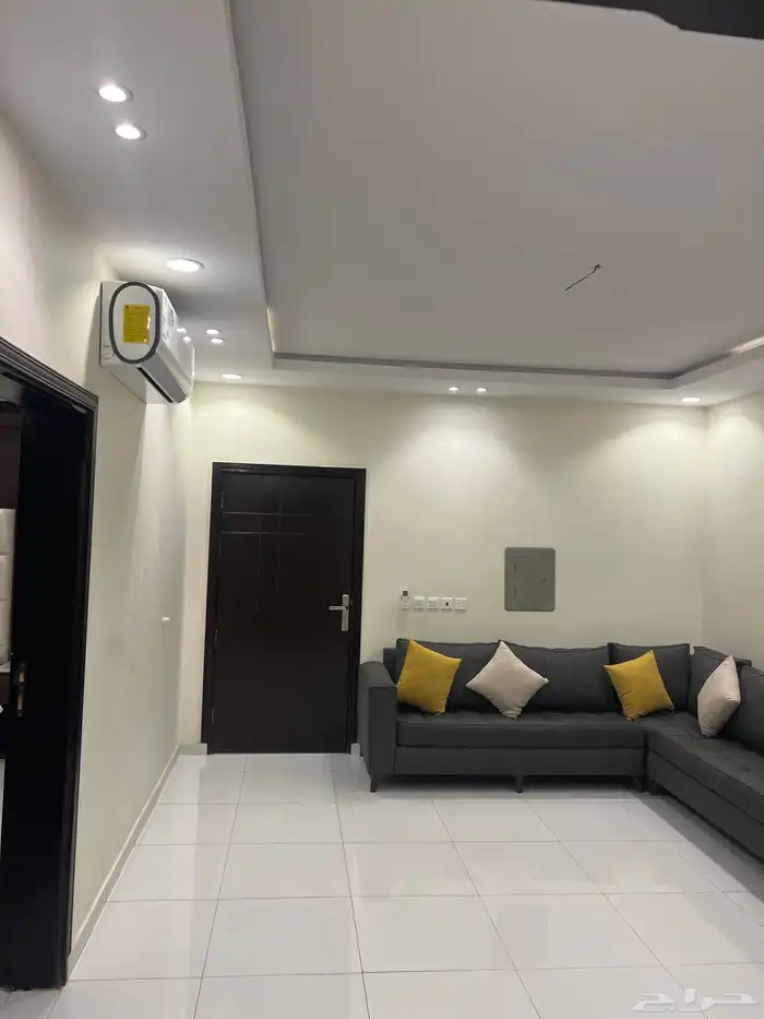يوجد شقق فاخره للاجار 26