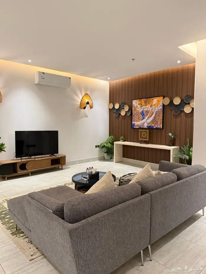 شقة مؤثثة فاخرة في حي العارض 2