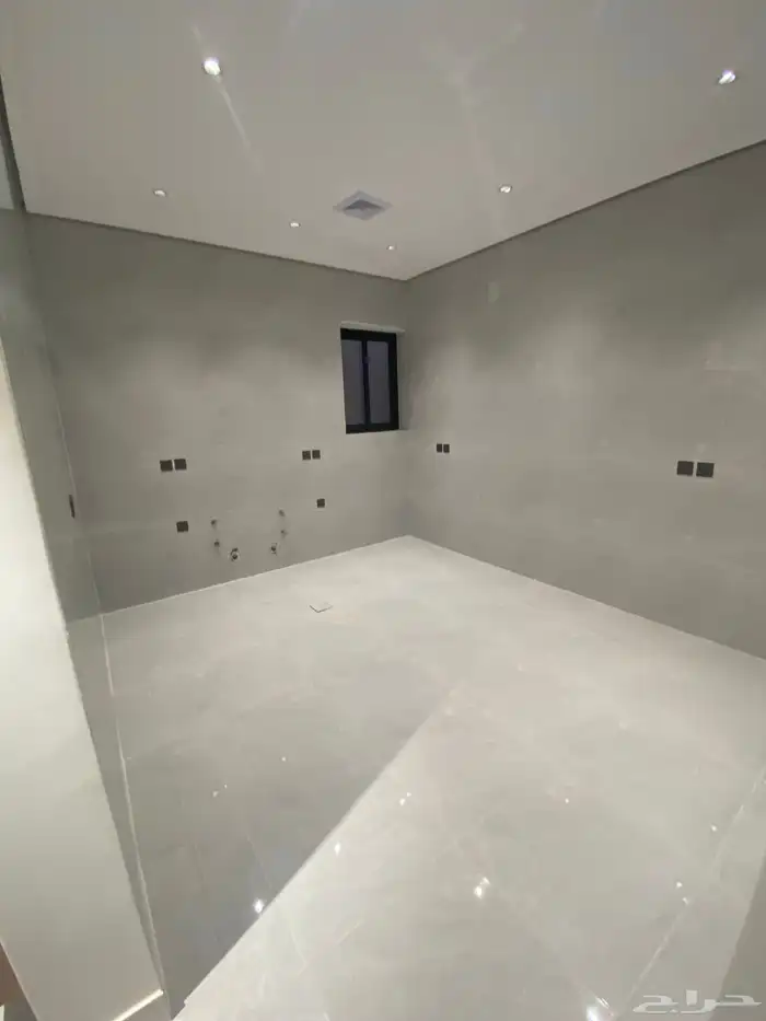 فلل روف أرضيه وعلويه حي الاخضر تشطيب مميز 13