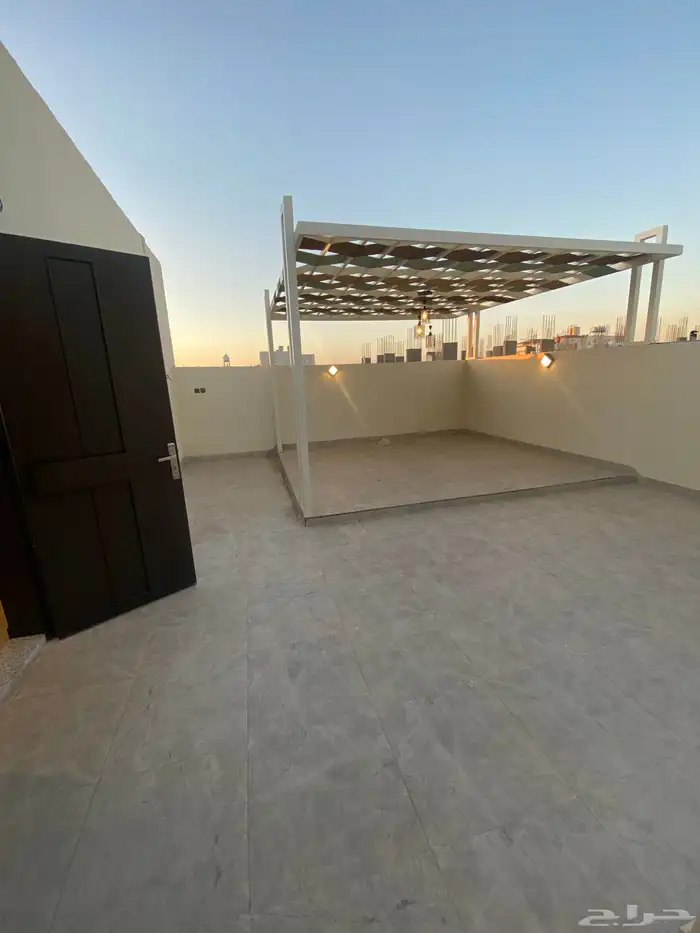 فلل روف أرضيه وعلويه حي الاخضر تشطيب مميز 28