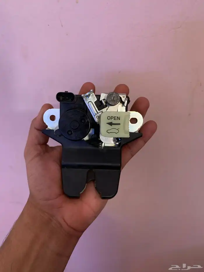 قطعة باب شنطة سوناتا 1