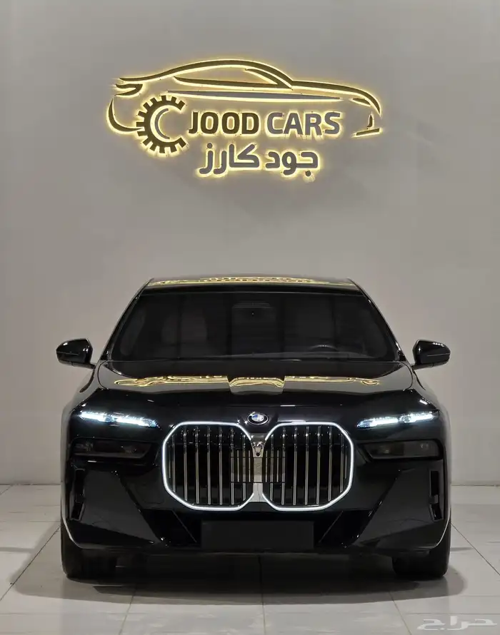 بي ام دبليو 735Li موديل 2023 بحاله الوكاله تحت الضمان 4