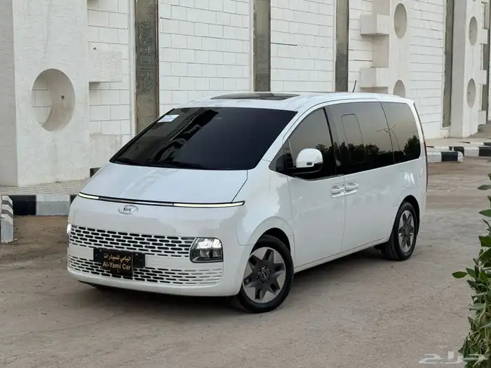 هيونداي استاريا 2023 فل كامل 7