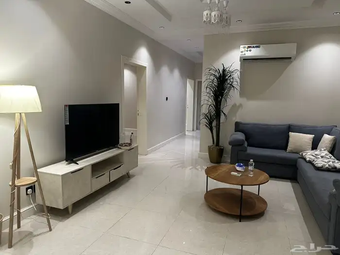 شقة مميزة وفاخرة مؤثثة للايجار 7