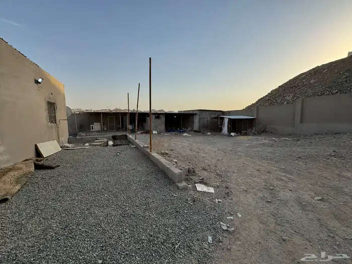 حوش للايجار 3
