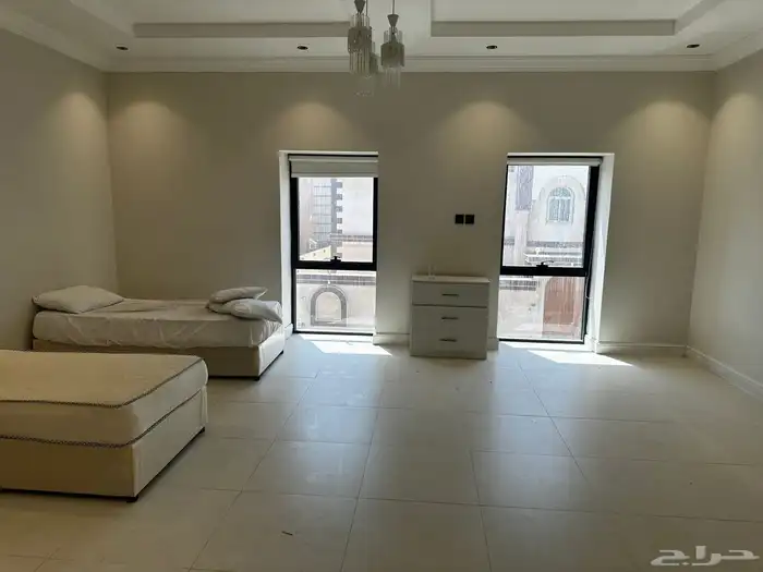 شقة مميزة وفاخرة مؤثثة للايجار 4