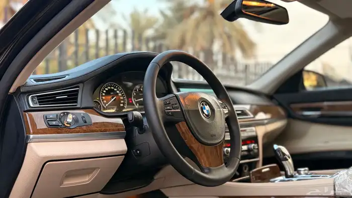 بي ام دبليو 730Li 2012 27
