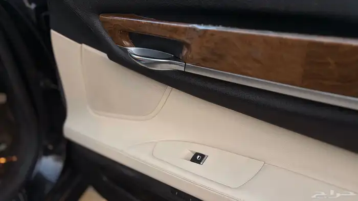 بي ام دبليو 730Li 2012 49