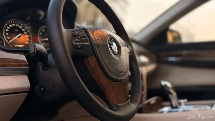 بي ام دبليو 730Li 2012 28