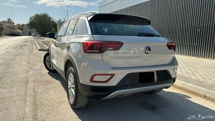 فولكس واجن تي روك T-ROC 2023 وكالة وممشى قليل 7