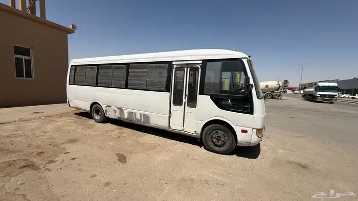 للبيع باص متسوبيشي روزا 34 راكب موديل 2006 1
