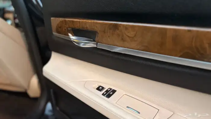 بي ام دبليو 730Li 2012 56