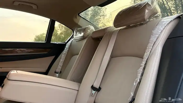 بي ام دبليو 730Li 2012 37