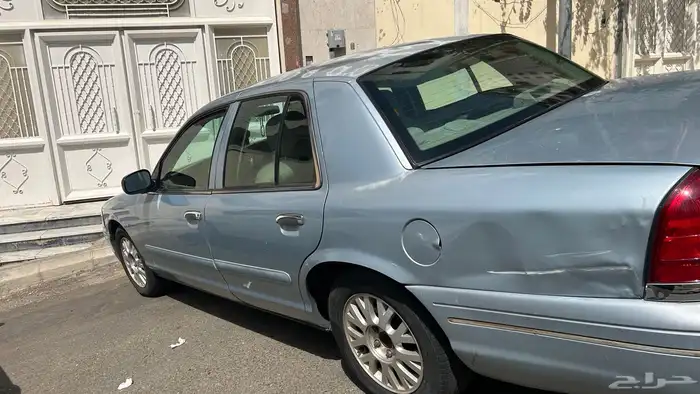 فورد فيكتوريا 2004 0