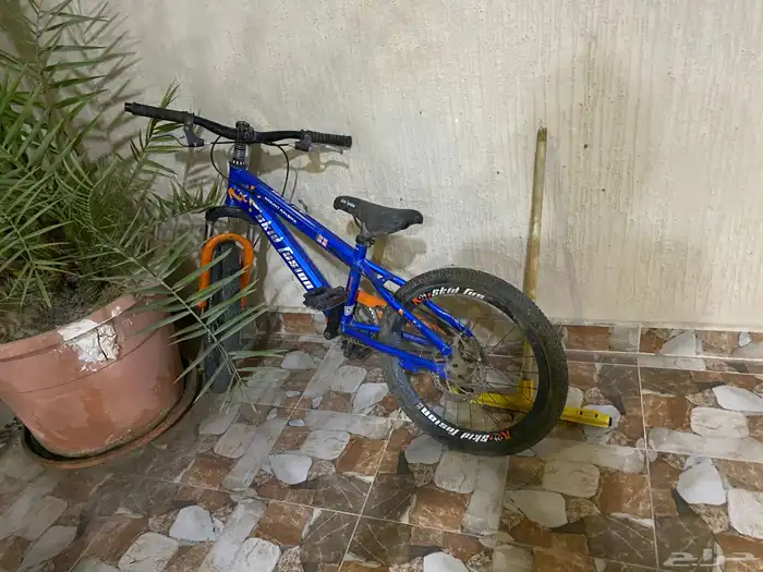 منظفة سجاد غسيل وسكوترات وسياكل أطفال للبيع 8