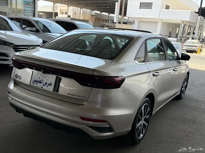 للبيع جيلي امجراند 7 2023 فل بودي وكالة 4