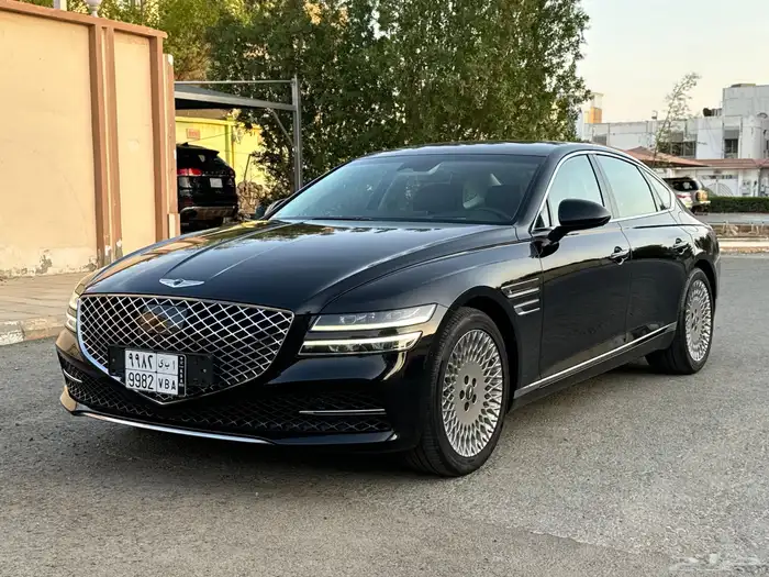 جينسس G80 رويال بلس V6 شاشات خلفية 9