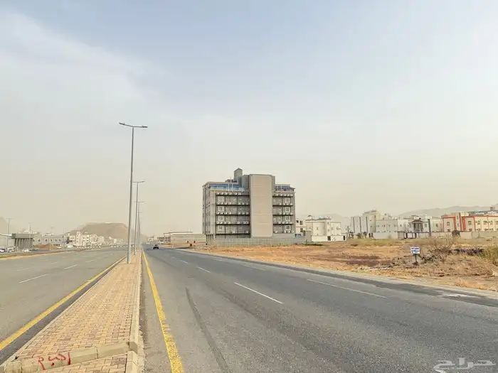 ارض تجارية للإيجار الحيلة الغربي 1