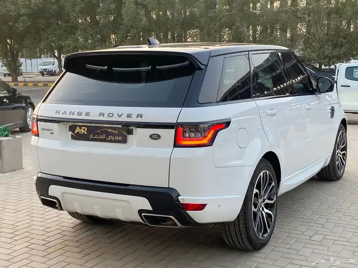 رنج روفر SPORT HSE 9