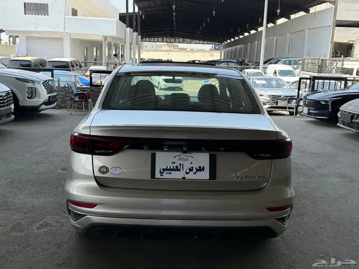 للبيع جيلي امجراند 7 2023 فل بودي وكالة 7