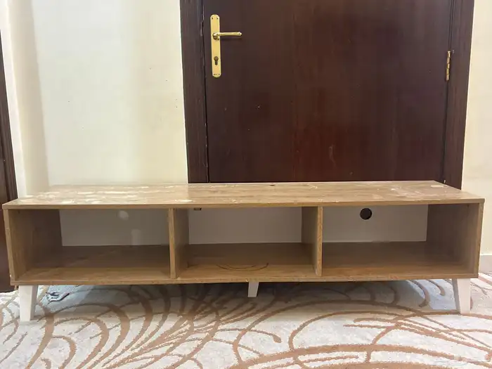 طاولة تلفزيون حط سعرك و خذها 0