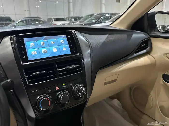 تويوتا يارس موديل 2022 استاندر نظيف 8