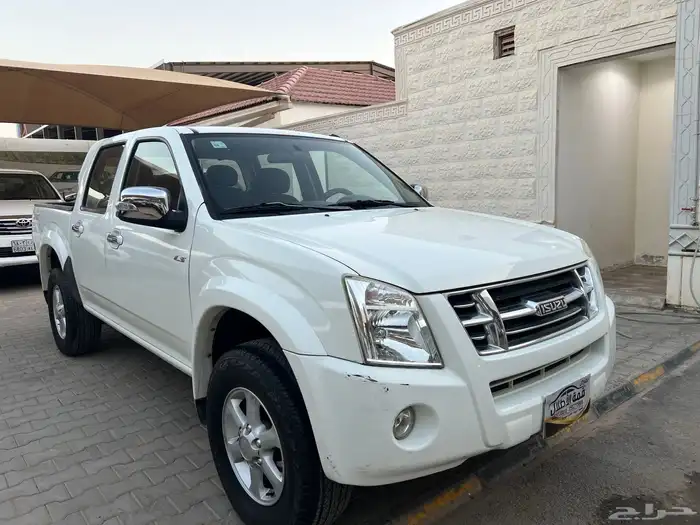 ايسوزو 2007 LS قير اوتوماتك ممشى 129.000لدى قمة الاطلال 2