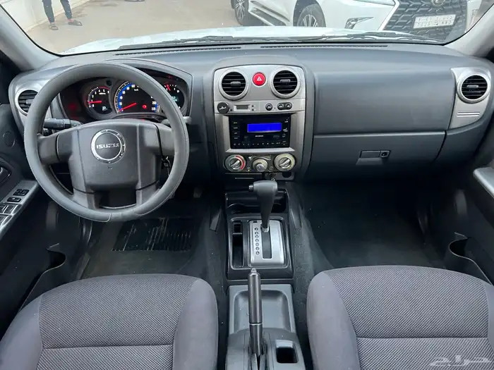 ايسوزو 2007 LS قير اوتوماتك ممشى 129.000لدى قمة الاطلال 45
