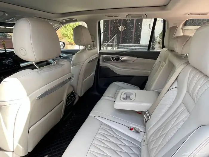 GAC GS8 GX 2024 رمادي فل كامل دفع رباعي 7