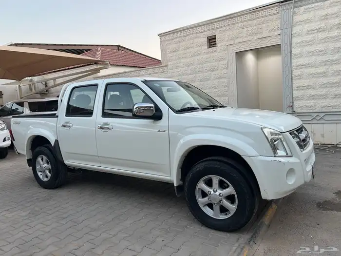 ايسوزو 2007 LS قير اوتوماتك ممشى 129.000لدى قمة الاطلال 5