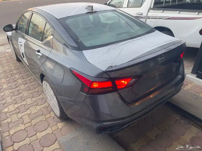 نيسان التيما نص فل 2025 SV 8