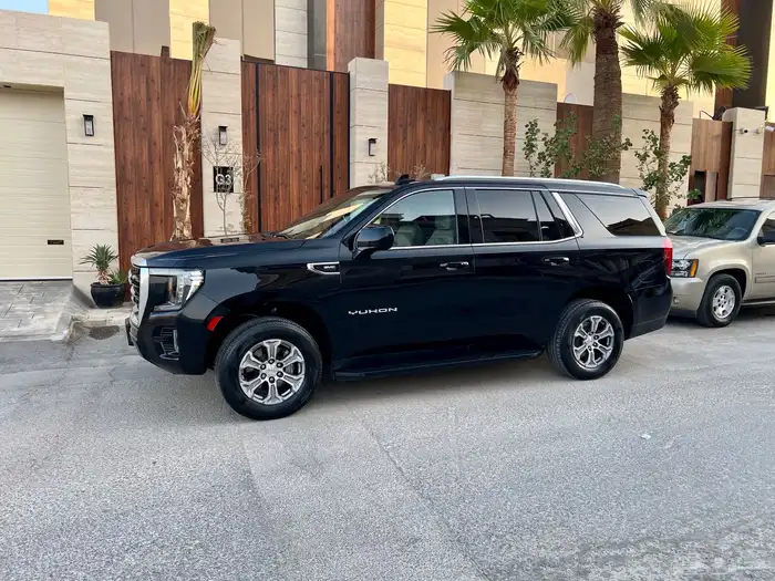 للبيع يوكن أسود 2022 وكالة 4X4 1