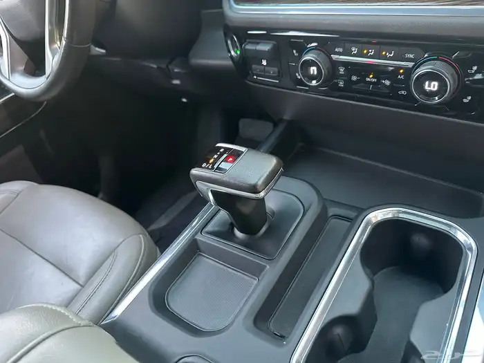 سلفرادو 2022 دفعه ثانيه قير ارضي بدي وكاله اسود 19