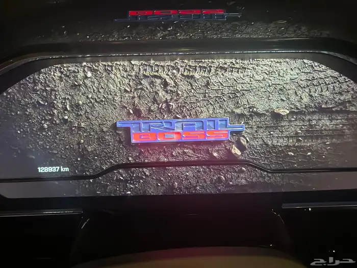 سلفرادو 2022 دفعه ثانيه قير ارضي بدي وكاله اسود 44