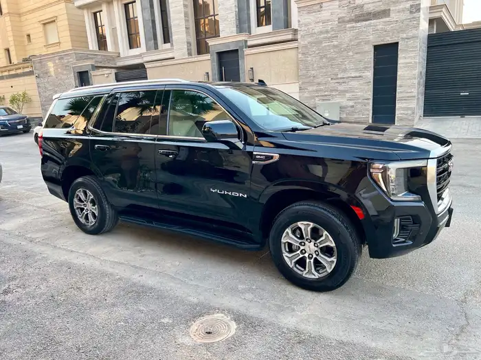 للبيع يوكن أسود 2022 وكالة 4X4 7