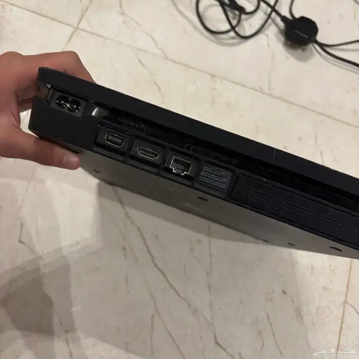 سوني فور 1تيرا شريط فيفا وستاند ايدي وشنطه ماقد انفك 1