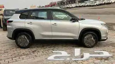 تويوتا اوربان كروزر 2025 GLX سي سي 1.5 بنزين 3