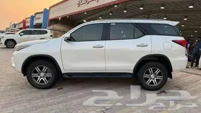 تويوتا فورتشنر GX 2023 بنزين دبل 4 سلندر 3