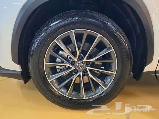 لكسز NX450h الجيل الثاني برميوم هايبرد 18