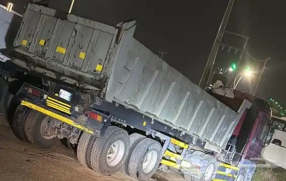 قلابات للايجار الشهري وتوريد بالرد بطحا خرصان زفلت مقشور 0