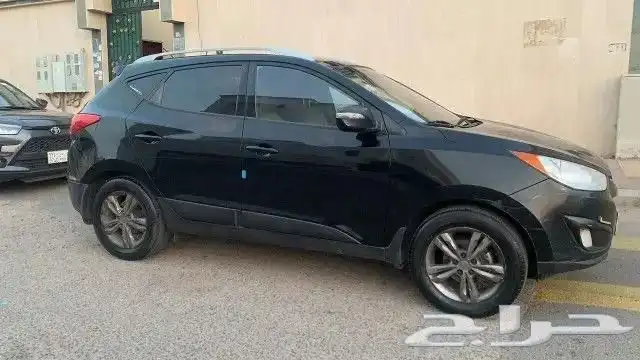 توسان 2011 نص فل فتحت سقف السيارة وكالة ماشية 360 1