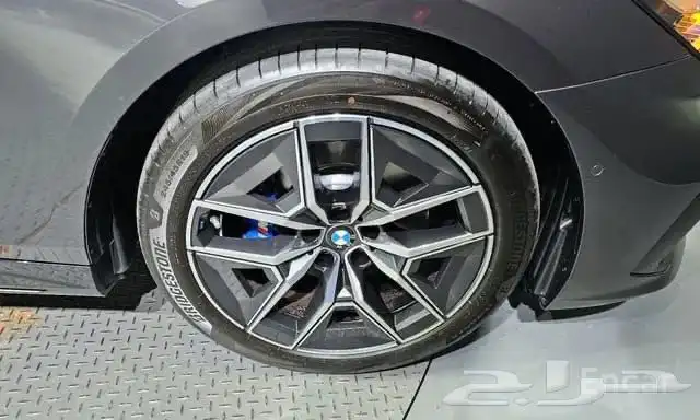 مملوكة لدي العصيمي قيد الشحن _ BMW 520i MKIT _ 2024 17