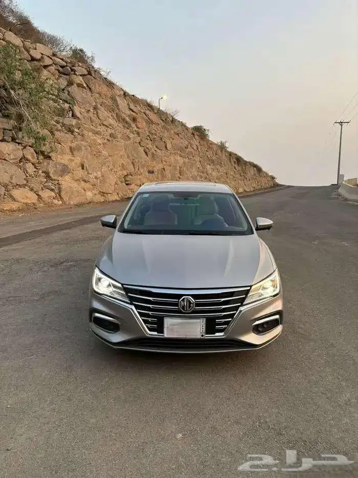 MG LUXURY FULL SPECIFICATION 0