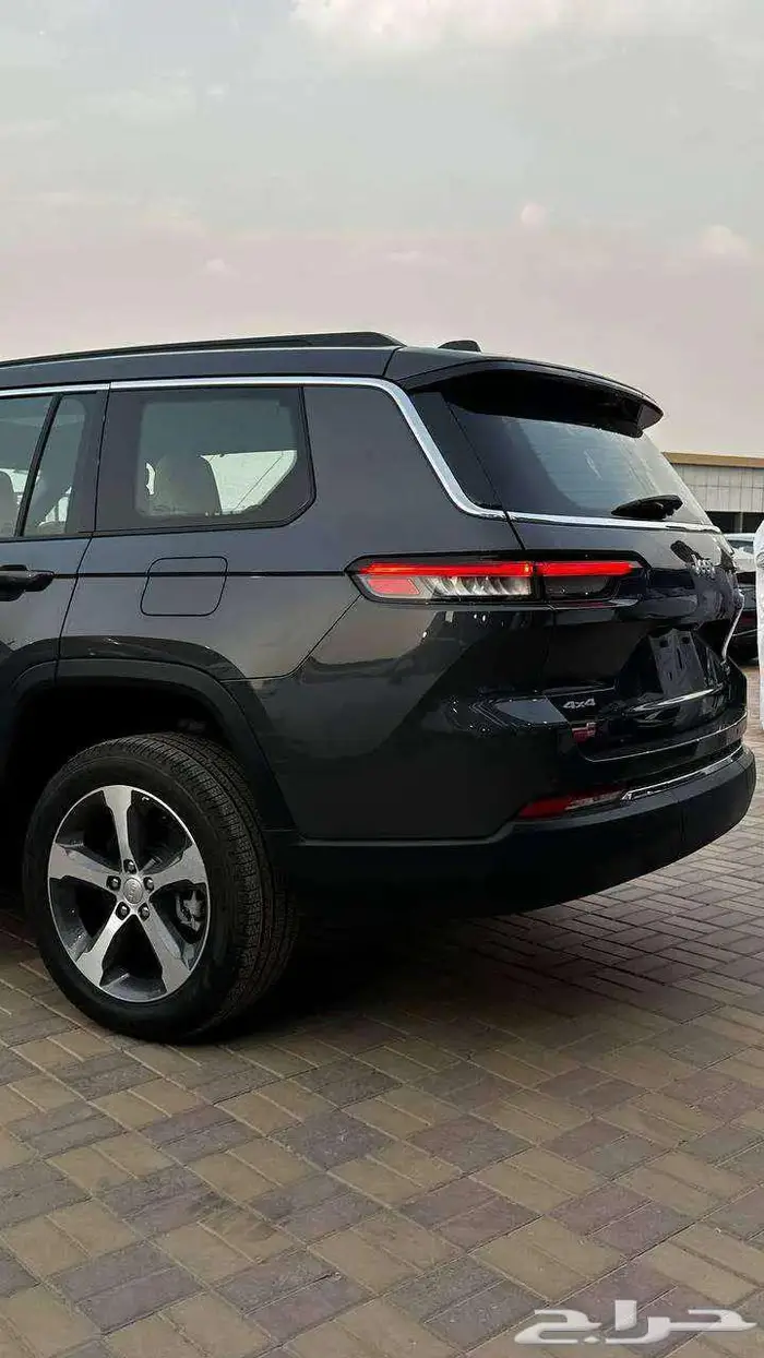 قراند شيروكي لميتد 2024 كاش او اقساط 12