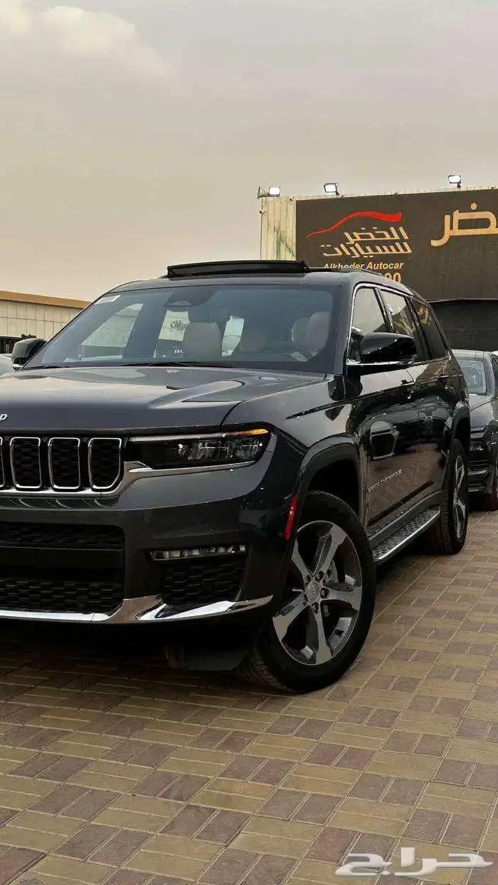 قراند شيروكي لميتد 2024 كاش او اقساط 11